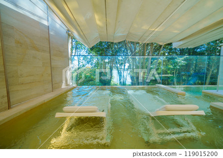 The beautiful open-air baths of Kashikojima The beautiful open-air baths of Kashikojima 119015200