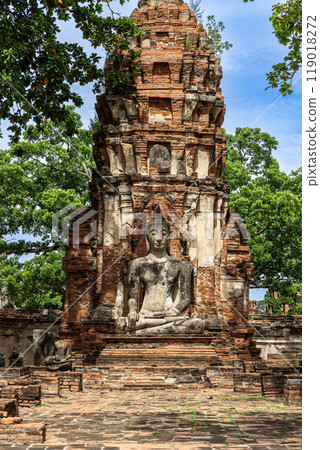 Ayutthaya Historical Park Walking Tour 119018272