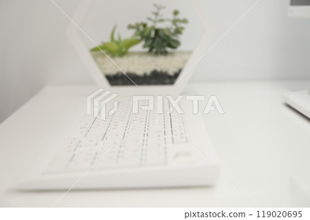 close up of a white computer keyboard 119020695