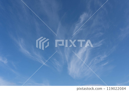 autumn sky  119022084