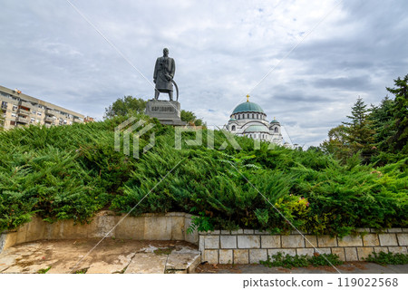Monument dedicated to Karadjordje, leader of Serbian Uprising, and Saint Sava church in Belgrade, Serbia 119022568