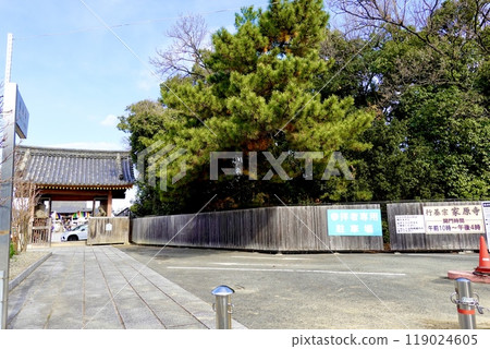 大阪府堺市西區家原寺的風景,是行基的誕生地,以文殊菩薩祈禱入學考試時使用的手帕而聞名。 大阪府堺市西區家原寺的風景,是行基的誕生地,以文殊菩薩祈禱入學考試時使用的手帕而聞名。 119024605