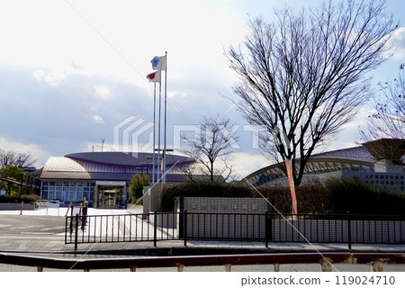 大阪府堺市西區家原禦池體育館大樓外景 大阪府堺市西區家原禦池體育館大樓外景 119024710