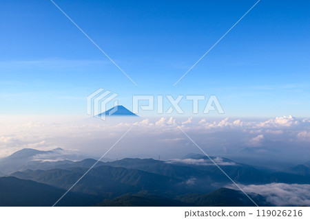 Spectacular view of the sea of clouds and Mt. Fuji - Mt. Kinpu view 119026216