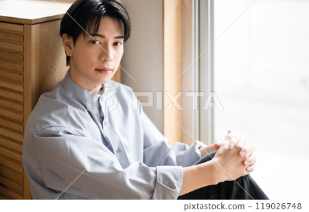 一個男人的室內肖像 119026748