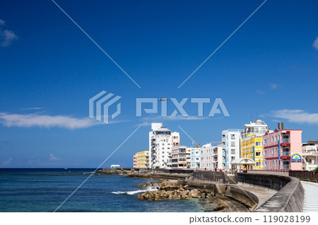 Scenery of Sunabe Beach in Chatan Town, Okinawa Prefecture Scenery of Sunabe Beach in Chatan Town, Okinawa Prefecture 119028199