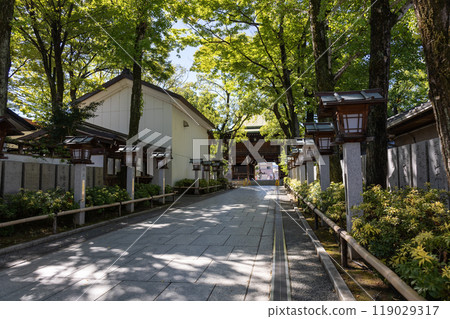 The Ema Hall of Ishikiri Tsurugiya Shrine, surrounded by construction (photographed in September 2024) The Ema Hall of Ishikiri Tsurugiya Shrine, surrounded by construction (photographed in September 2024) 119029317