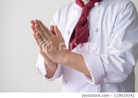 Male chef 119029342