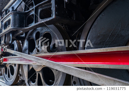 Steam locomotive driving wheels and main rods, eccentric rods 119031775