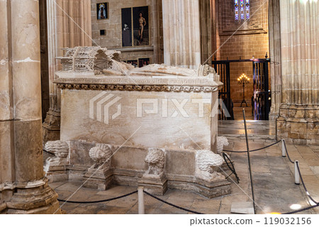 Batalha, Portugal - Mar 07, 2024: Inside the church of the Monastery of Our Lady of the Victory at Batalha, Portugal Batalha, Portugal - Mar 07, 2024: Inside the church of the Monastery of Our Lady of the Victory at Batalha, Portugal 119032156