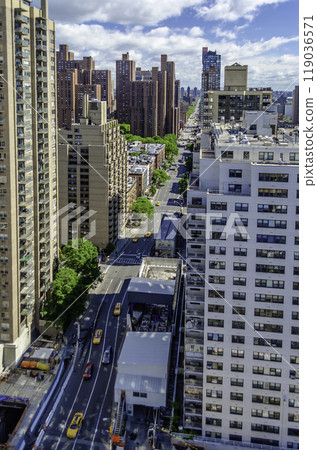 Aerial view of 2nd Avenue, New York City, USA Aerial view of 2nd Avenue, New York City, USA 119036571
