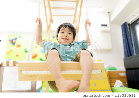 室內育兒 image_swing 119036611
