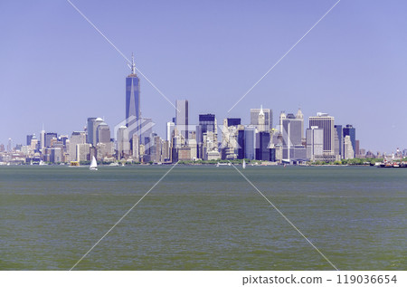 Manhattan skyline, New York City, USA 119036654