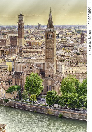 Sant'Anastasia Church and Lamberti Tower, Verona, Italy 119036944