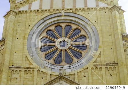 Rose window, San Zeno Cathedral, Verona, Italy 119036949