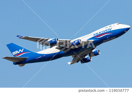 絲路747貨機起飛爬升 119038777