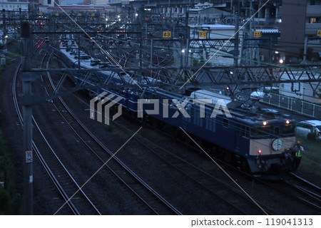 EF64-1001 (being shunted) being sent back to the depot after a day's operation_Photo taken on October 5, 2024 119041313