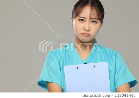 Worried nurse negative 119041485