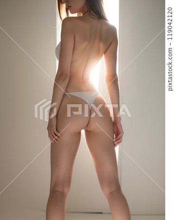 一個擁有美麗身體的成年女性 119042120