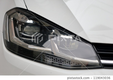 Car headlight Car headlight 119043036