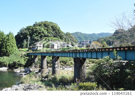 JR名鬆線、雲出川大橋、君野水庫 119043161