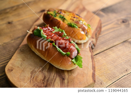 Hot dogs and cheese dogs Hot dogs and cheese dogs 119044165