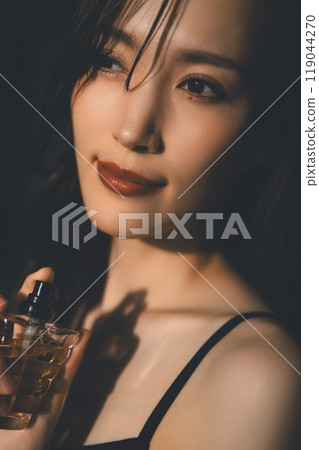 Perfume and women Perfume and women 119044270