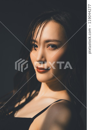 30多歲女性的抗衰老護理 119044277