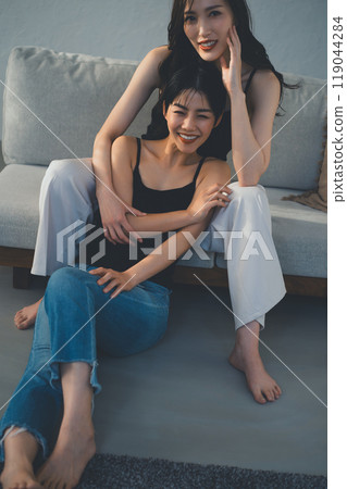 Beauty Friends 119044284