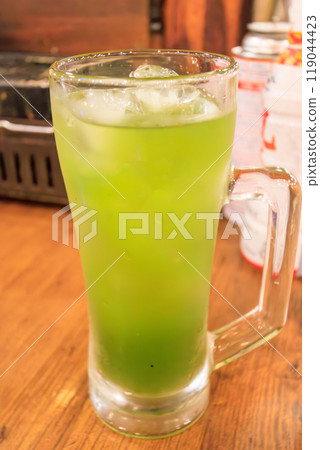 Green tea sour. Dinner at a cheap seafood izakaya in front of Atsugi Station 2024 119044423