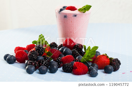 Milkshake with berries and mint Milkshake with berries and mint 119045772