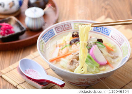Chanpon with plenty of ingredients 119046304