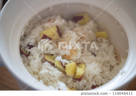 砂鍋煮薩摩地瓜飯 119048411