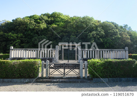 奈良/鳥屋三山墳（仙華天皇陵） 119051670