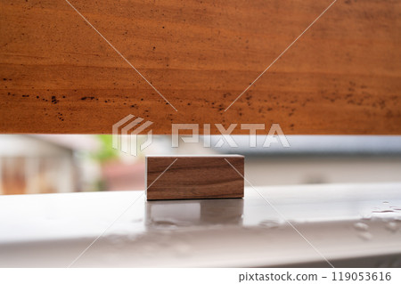 Meeting to discuss replacement of decorative lattices on balcony railings 119053616