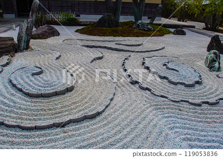 [Kyoto Scenery] Enkoji Temple: A magnificent garden enveloped in tranquility 119053836