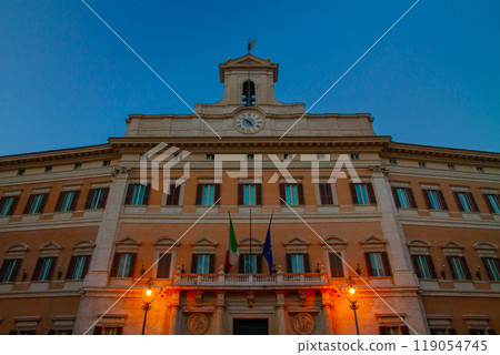 Night view of the Montecitorio Palace, the parliament building in Rome, Lazio, the capital of the Italian Republic in southern Europe Night view of the Montecitorio Palace, the parliament building in Rome, Lazio, the capital of the Italian Republic in southern Europe 119054745