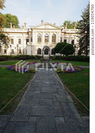 Path to new castle in Zywiec city in Poland - vertical 119054760
