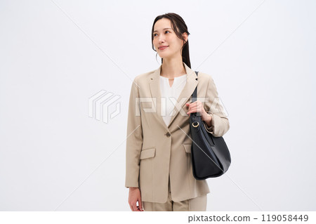 Business woman with business bag 119058449