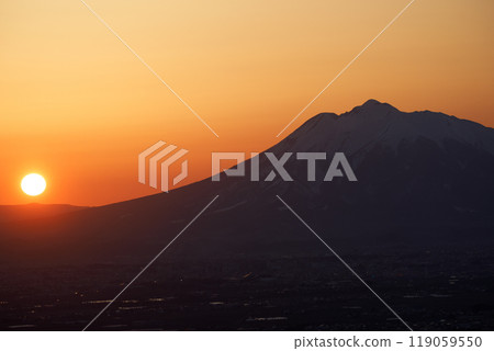 岩木山的黃昏（青森縣平川市） 119059550