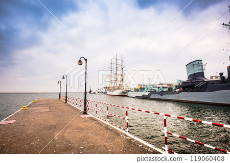 pier in Gdynia pier in Gdynia 119060408