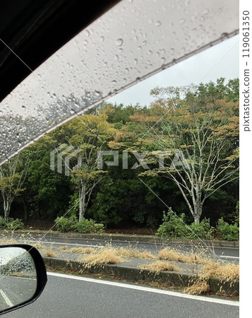 雨天車窗外的風景 雨天車窗外的風景 119061350