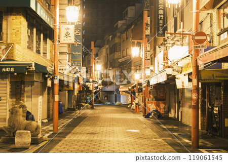 [Nankinmachi] Night view of Chinatown, one of the most representative in Western Japan 119061545
