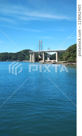 “呼子橋與清澈蔚藍的大海” “呼子橋與清澈蔚藍的大海” 119062405