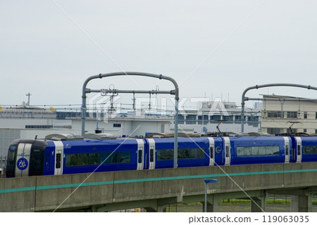 新特麗亞和藍慕天 119063035