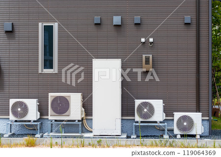 Residential exterior walls and eco-friendly heating equipment 119064369