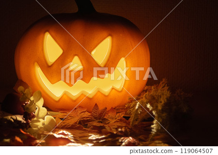 南瓜燈和秋季裝飾品 119064507