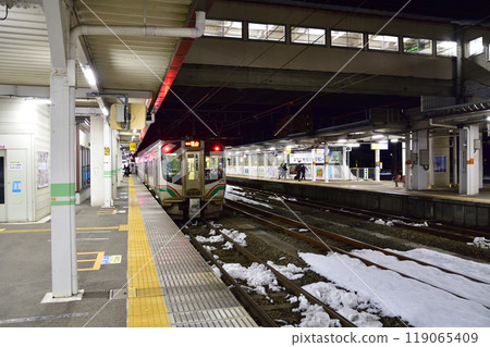 JR東日本會津若松站夜景（2022年12月） 119065409