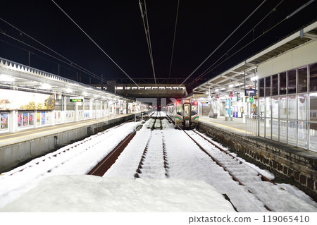 Night view of JR East Aizuwakamatsu Station (December 2022) 119065410