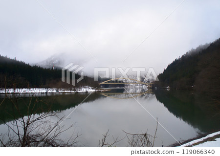 Early morning view from Nozawa Station to Tsugawa Station on the JR East Ban'etsu West Line (December 2022) 119066340